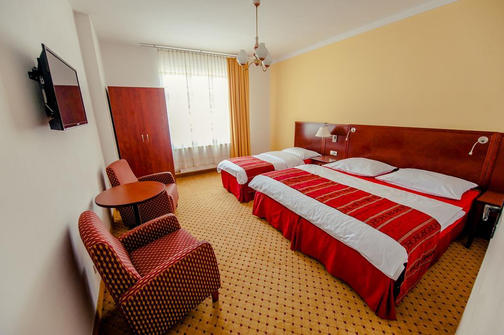 Penzion Karolinka Hotel Kroměříž Kültér fotó