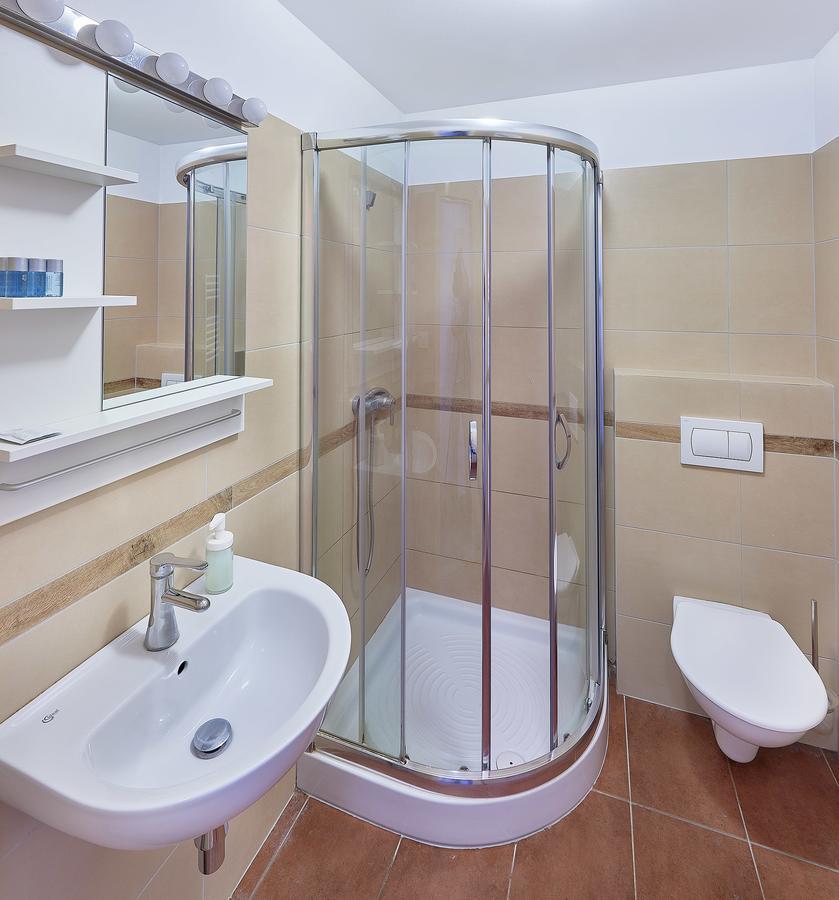 Penzion Karolinka Hotel Kroměříž Kültér fotó